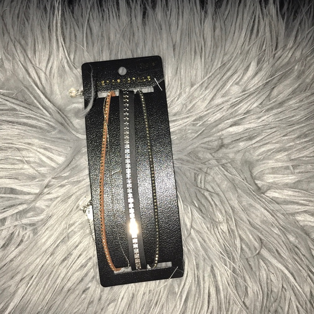 🐢🖤❤️Pack of Aeropostale Chockers